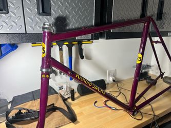 Custom hand built . Richard Sachs with Peter Weigle paint