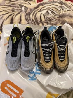 Air Max Two Pair Of Shoes For The Price Of One