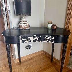 Accent Table