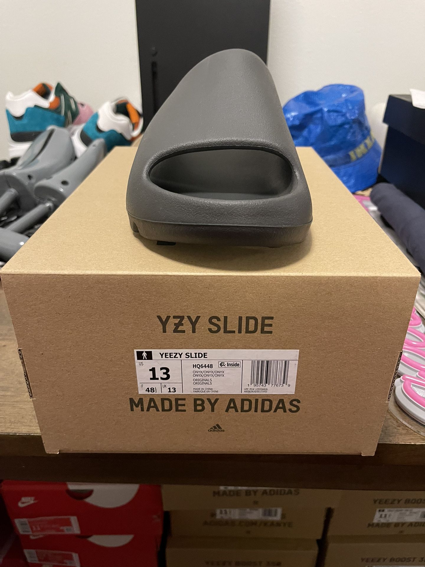 Adidas Yeezy Slide Onyx Size 13 
