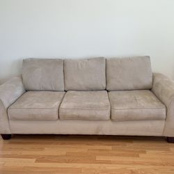 Comfy beige sofa - 85” 🛋️✨