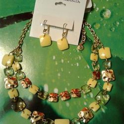 🌸NECKLACE & EARRINGS 🌸