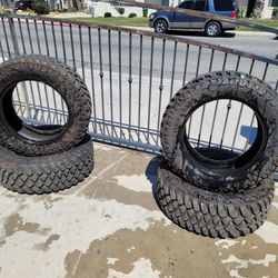 37x13.50x22r