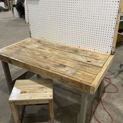 6’ Junior Work Bench And Stool With Working Led Lights 