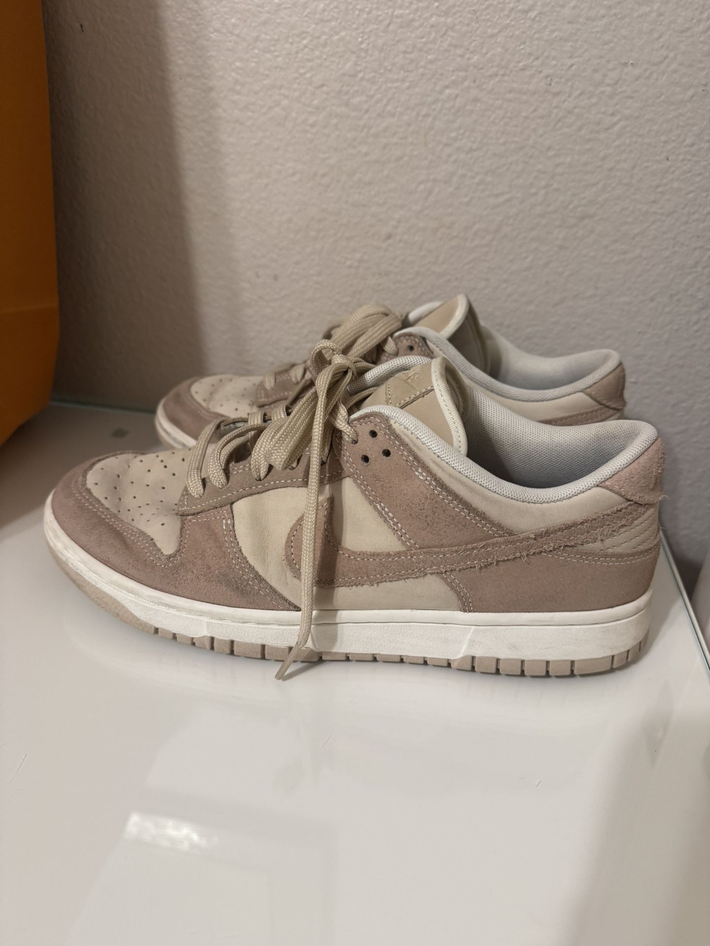 Tan & Beige Nike dunks - Mens 9.5, Women’s 11