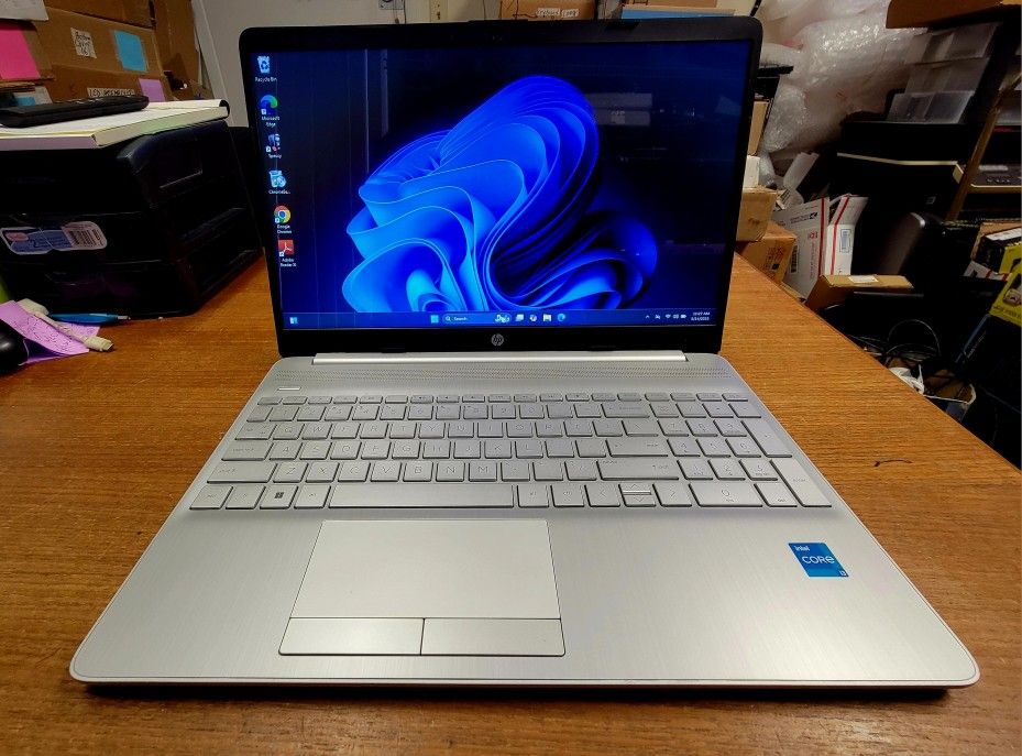 Fixed Price: HP Notebook Touch 15.6" Laptop Core i3 11th Gen/ 8GB/ 240 SSD HDD Win 11 #3946
