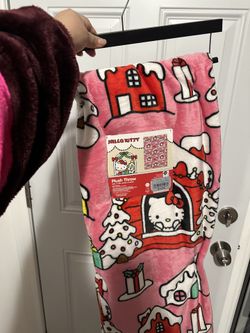 Hello Kitty Christmas Blanket