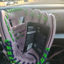 Wilson A2000