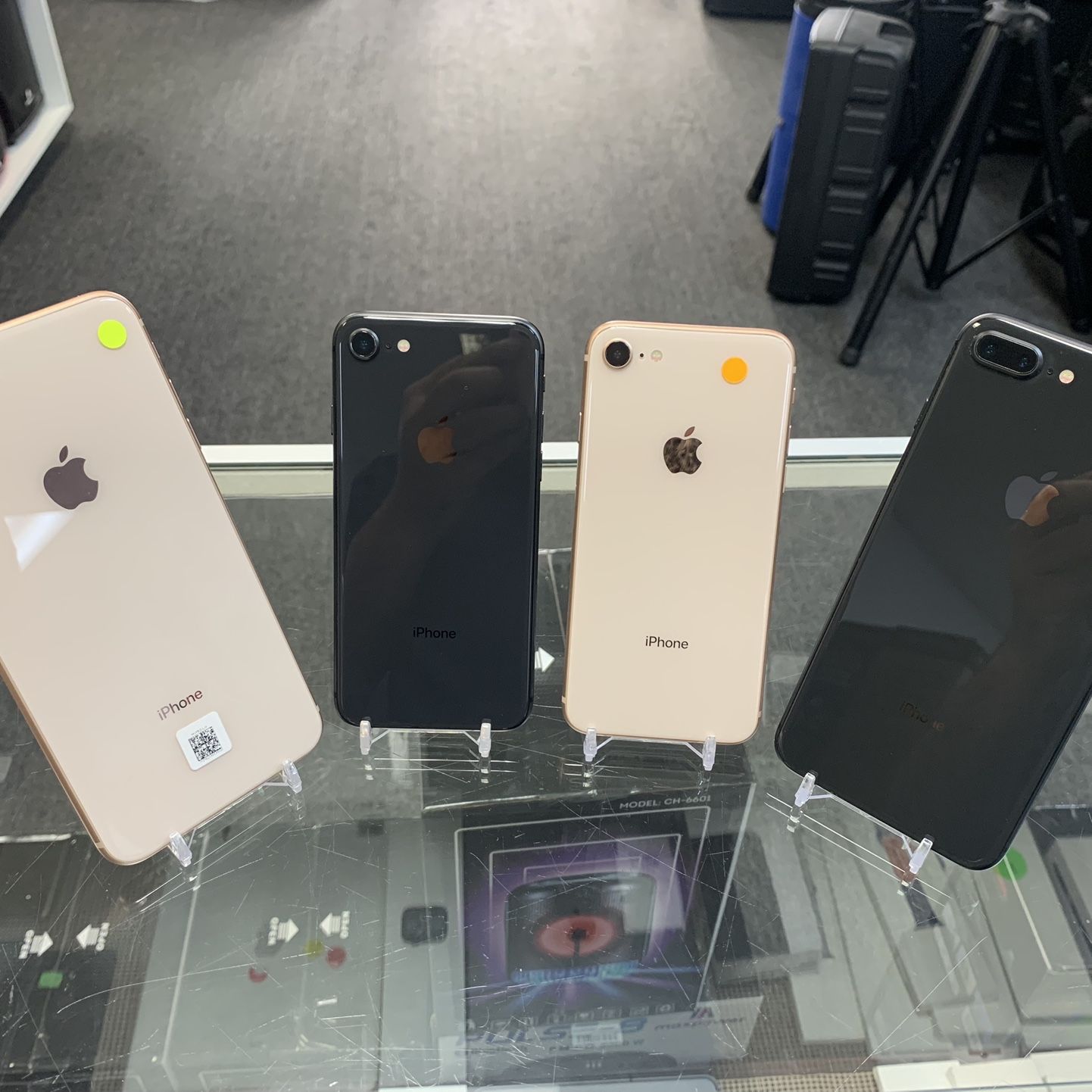 iPhone 8 / iPhone 8 Plus Unlocked, Special Offers 