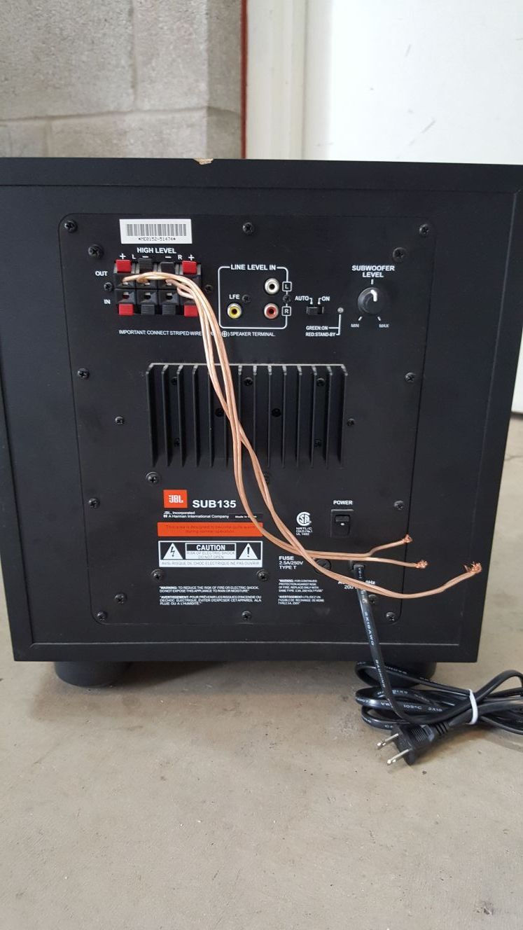 Jbl sub 135 2025