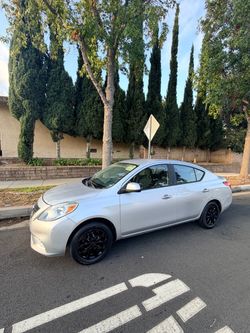 Nissan versa 2014