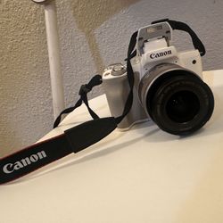 Canon EOS-M50 Camera ( White )