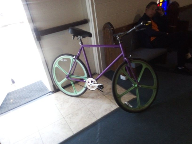 Pure Fixie Frame Size Is 56 58 Has Mag Rims With 700 Series All