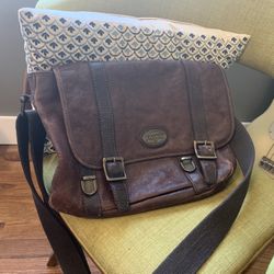 Leather Fossil Messenger Bag