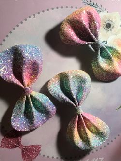 New hair bows