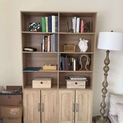 6 Tier Oak Wood Bookshelves With Cabinets. Perfect Condition