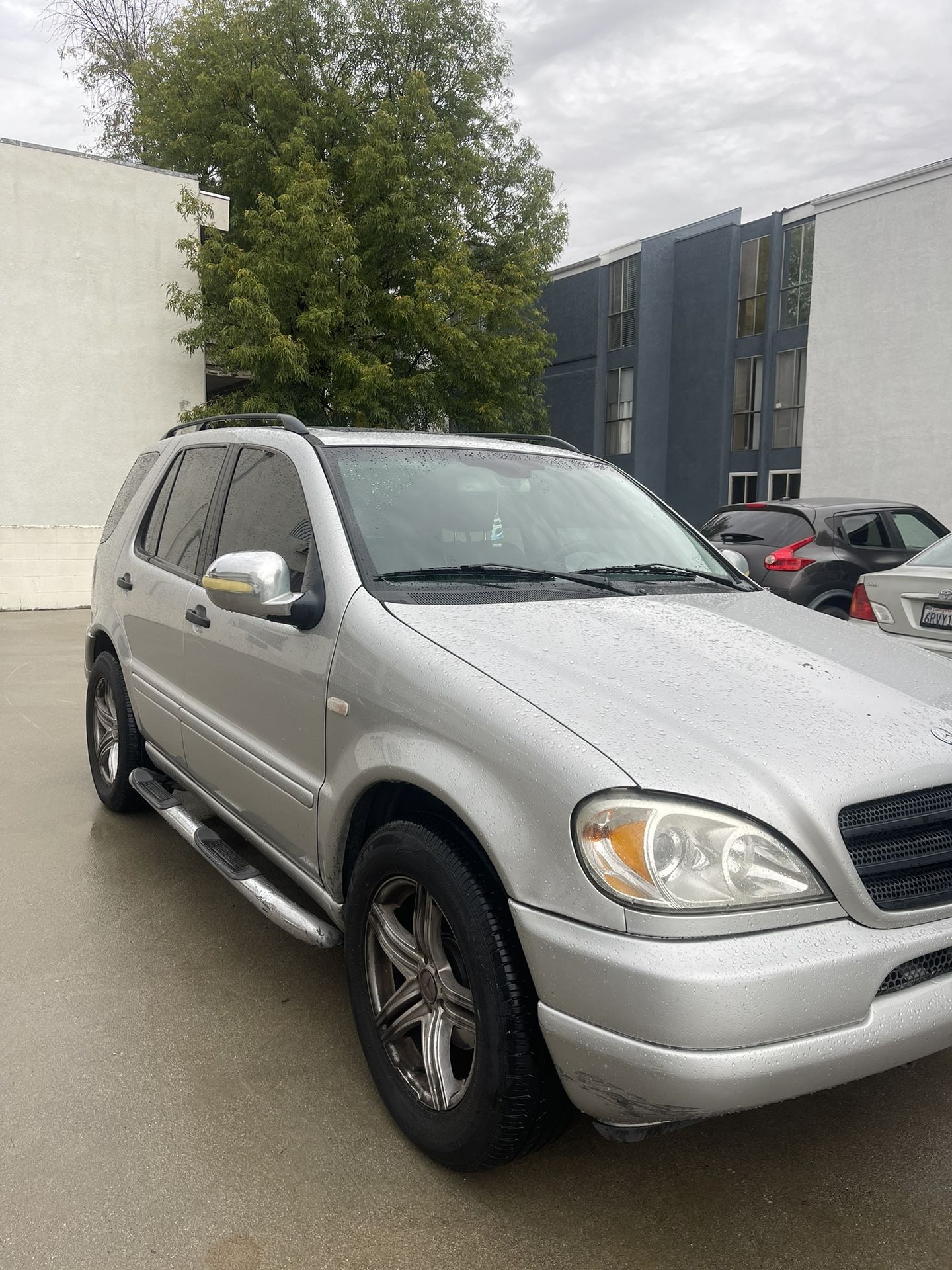 2000 Mercedes-Benz M-Class for Sale in Los Angeles, CA - OfferUp