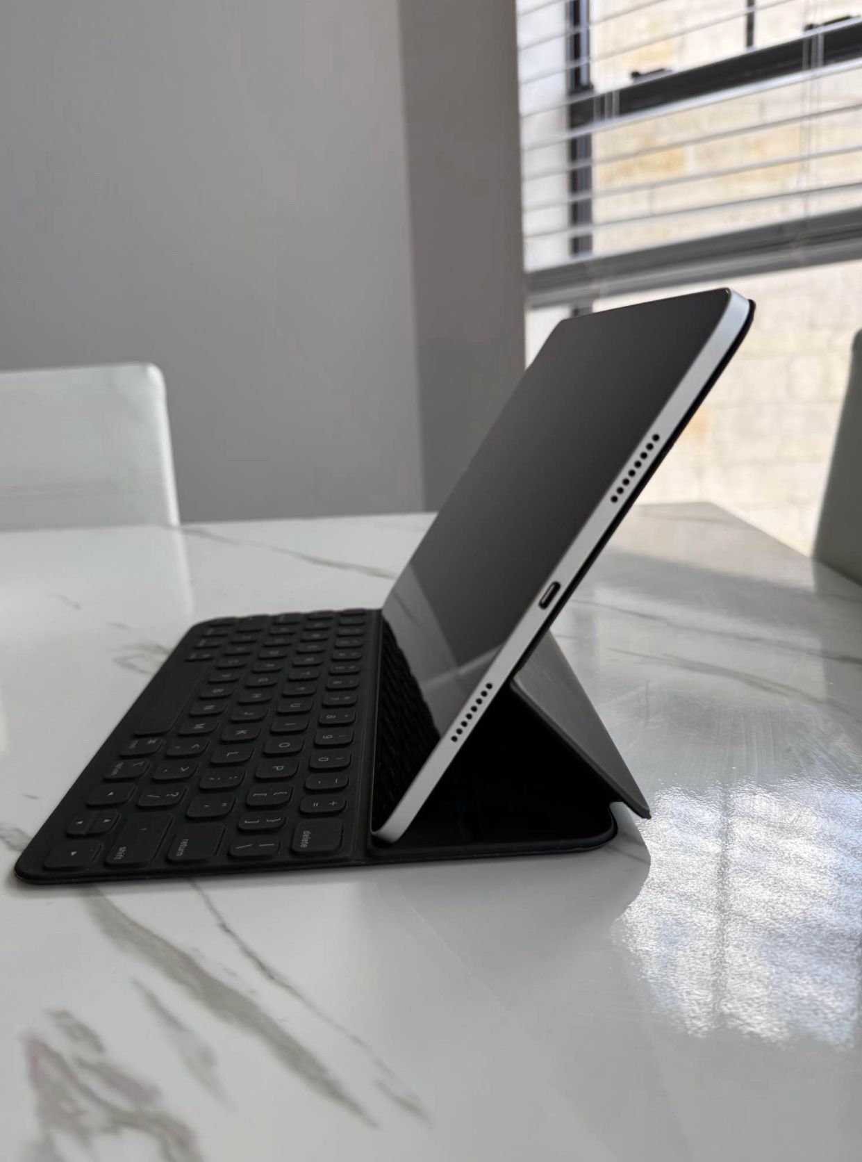 Apple iPad Pro 11” (with Magic Keyboard and Apple Pencil)