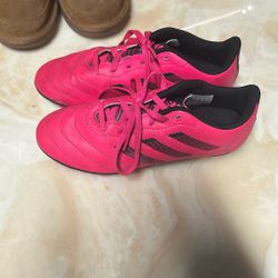 Girls Soccer Cleats