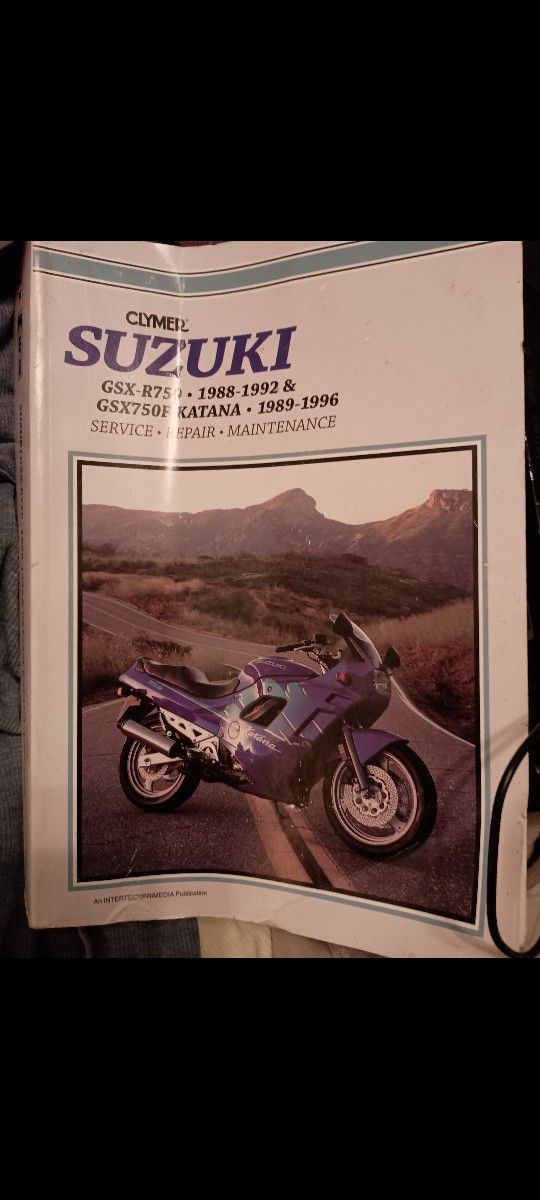 Suzuki GSXR 750- & GSX 750 Katana Motorcycle Repair Manual