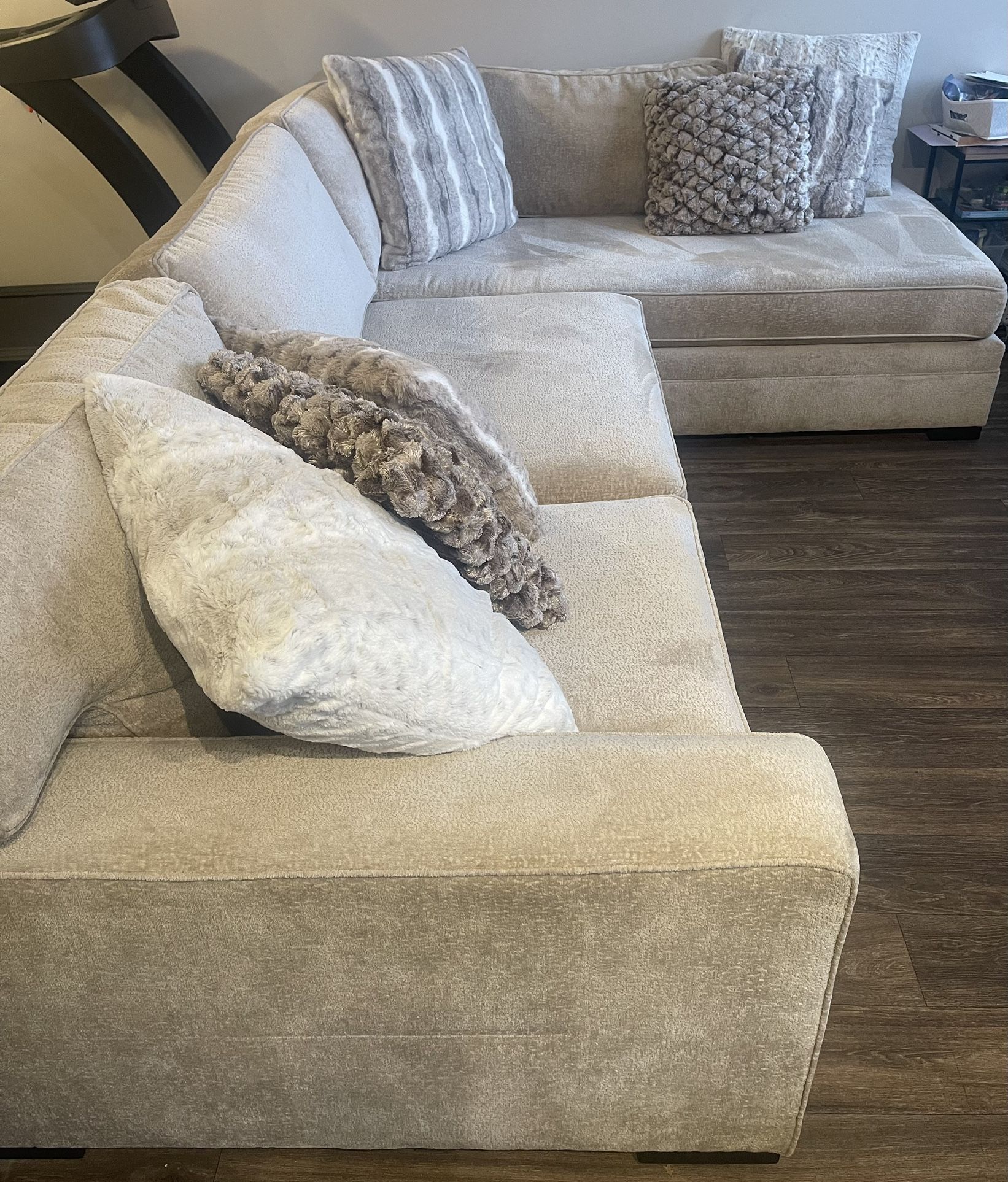 Newer Walter E Smithe Godfrey Chaise Lounger Sectional