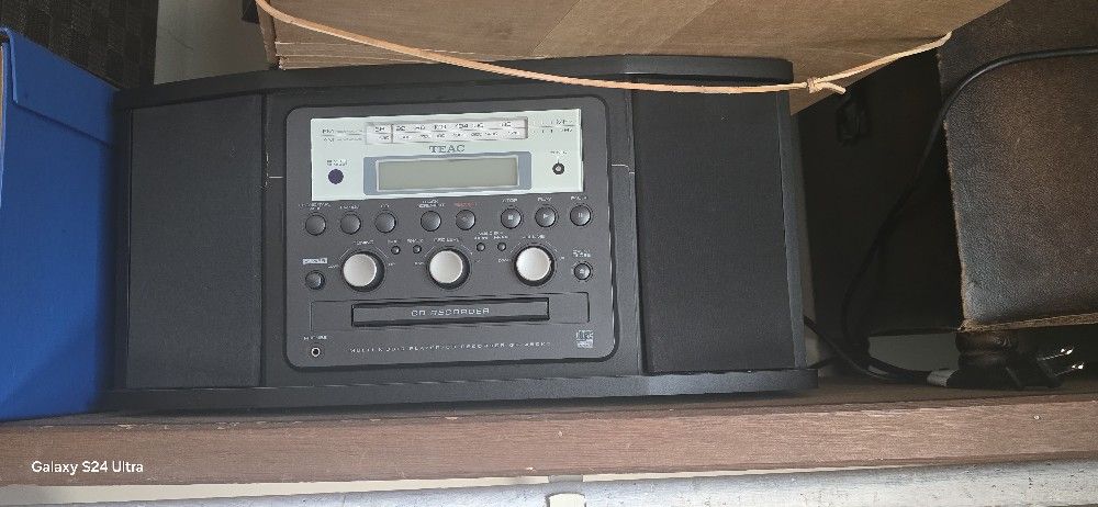 teac record player and other stereo vintage Items