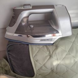 Iron Hamilton Beach Durathon