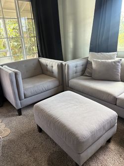 Couch set