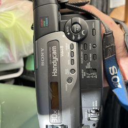 Sony Handycam CCD-TR86 Video8 XR Camcorder – Fully Working – Plays Tapes