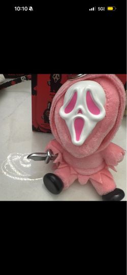 Scream Ghost Face Pink Plush Keychain w/ Carabiner Clip - Horror Theme