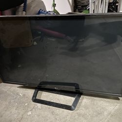 55” Lg Plasma. Turns On And Off Repeating 
