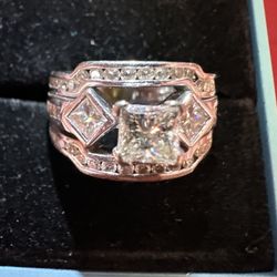 Wedding Set With Beautiful And Sparkling Real  Diamonds 