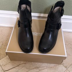 Michael Kors Leather Boot Black7m