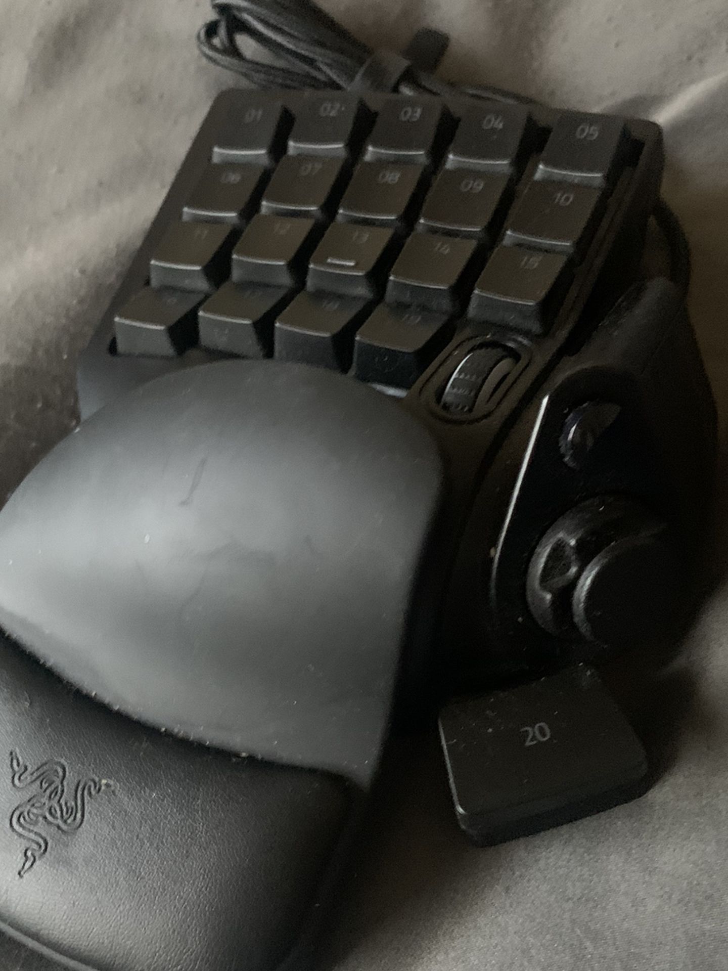 Razer Tartarus V2 Gaming Keypad Mecha-membrane Key switches