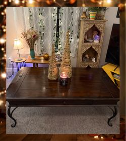 Rustic Style Espresso Brown Solid Wood Coffee Table