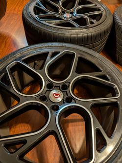 RIMS AND TIRES STAGGERED 20"5X114.3