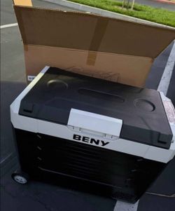 Beny Portable car fridge