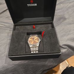 Tudor Royal  41mm