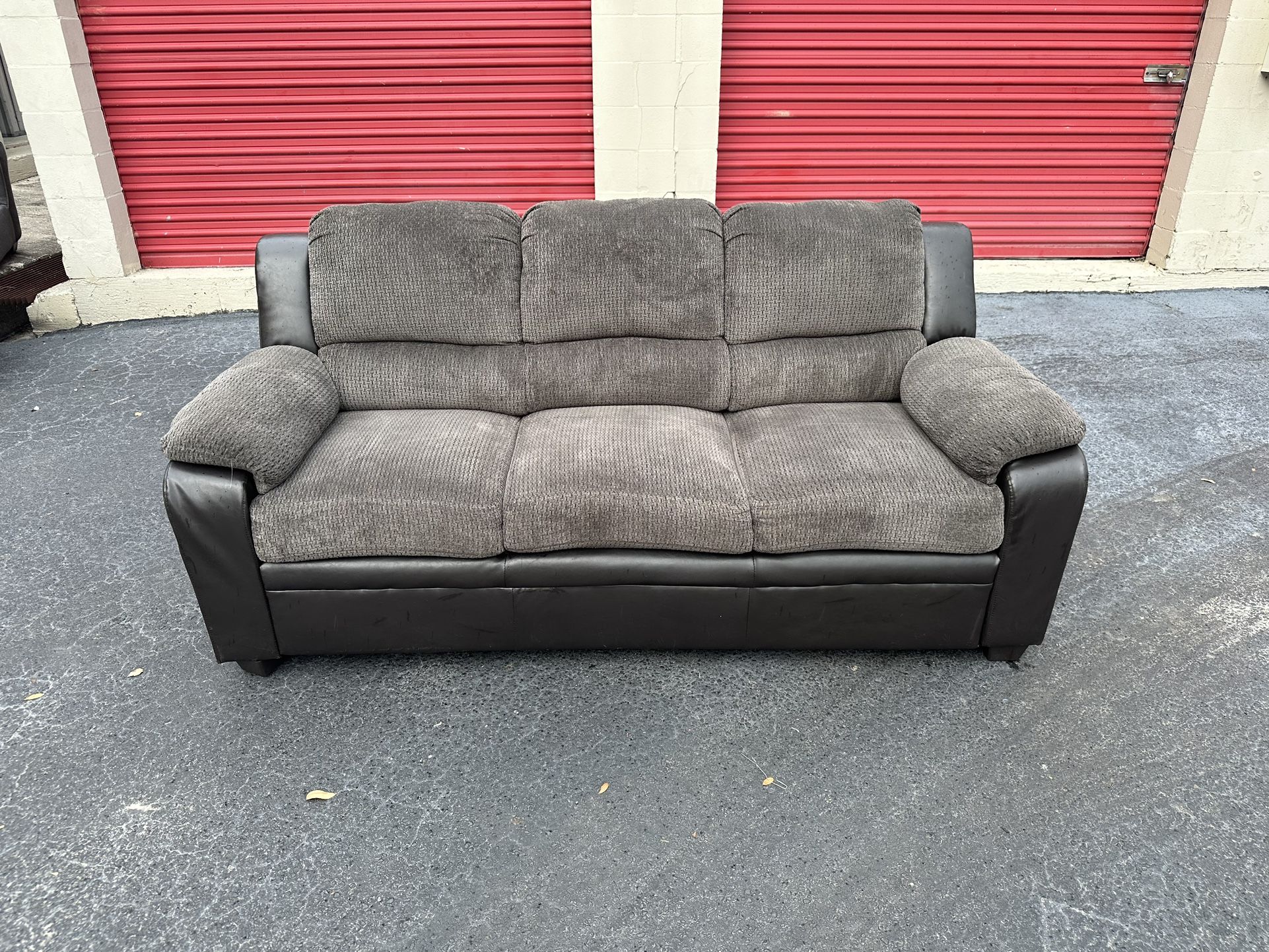 Comfy Nice Sofa Couch π₯π₯