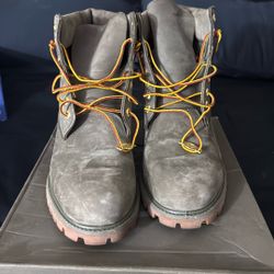 Olive Green Timberlands Size 10.5 Men 