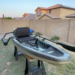 Pelican Castaway 100 Fishing Kayak