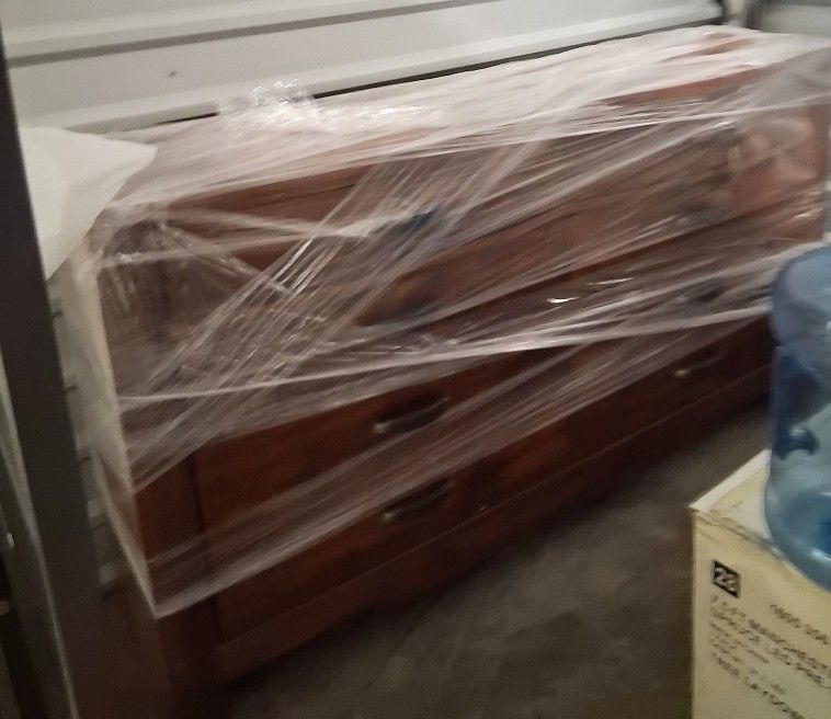 6 Drawer 5' Solid Dresser 