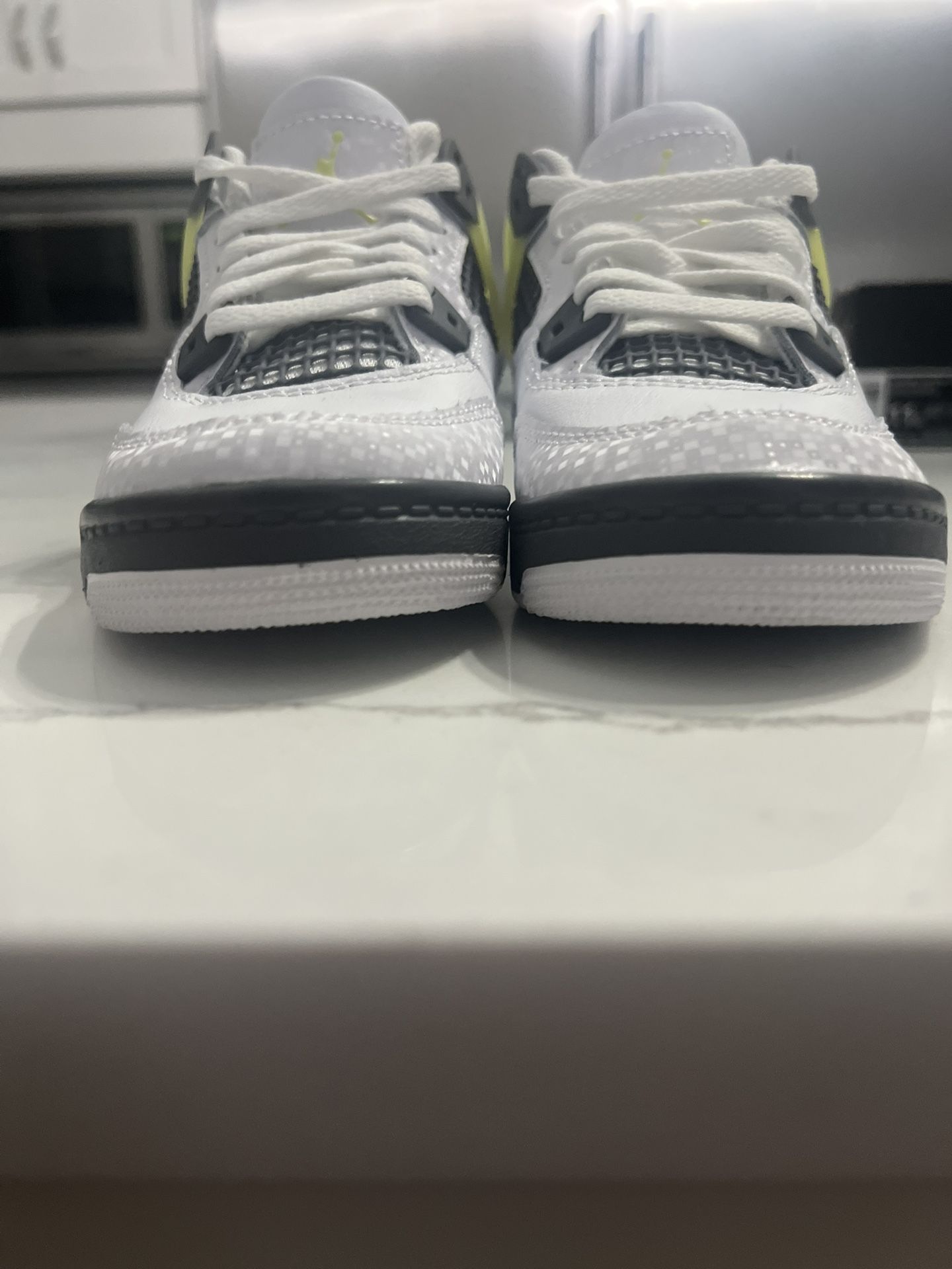 Size 11C Brand New Jordan 4 Retro (PS) White Lemon Twist OG Box No Lid