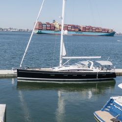 Luxury 65’ Jeanneau Sailing Yacht