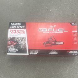 Milwaukee M12 FUEL HATCHET 6" Pruning Saw Kit (model 2527-21P)