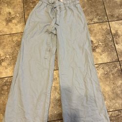 Women’s Small Wide Leg Pants 