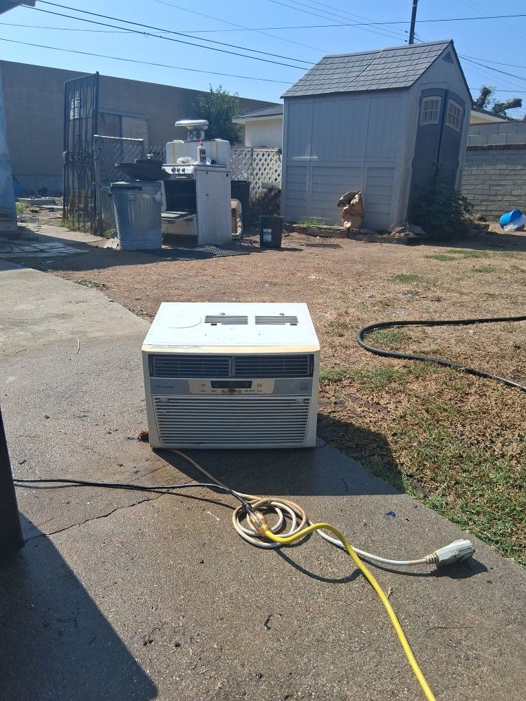 Frigidaire AC