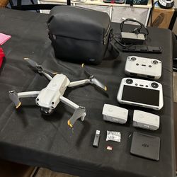 DJI  Air2S Fly more Combo + Upgraded Controller