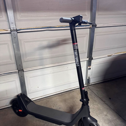 Electric scooter