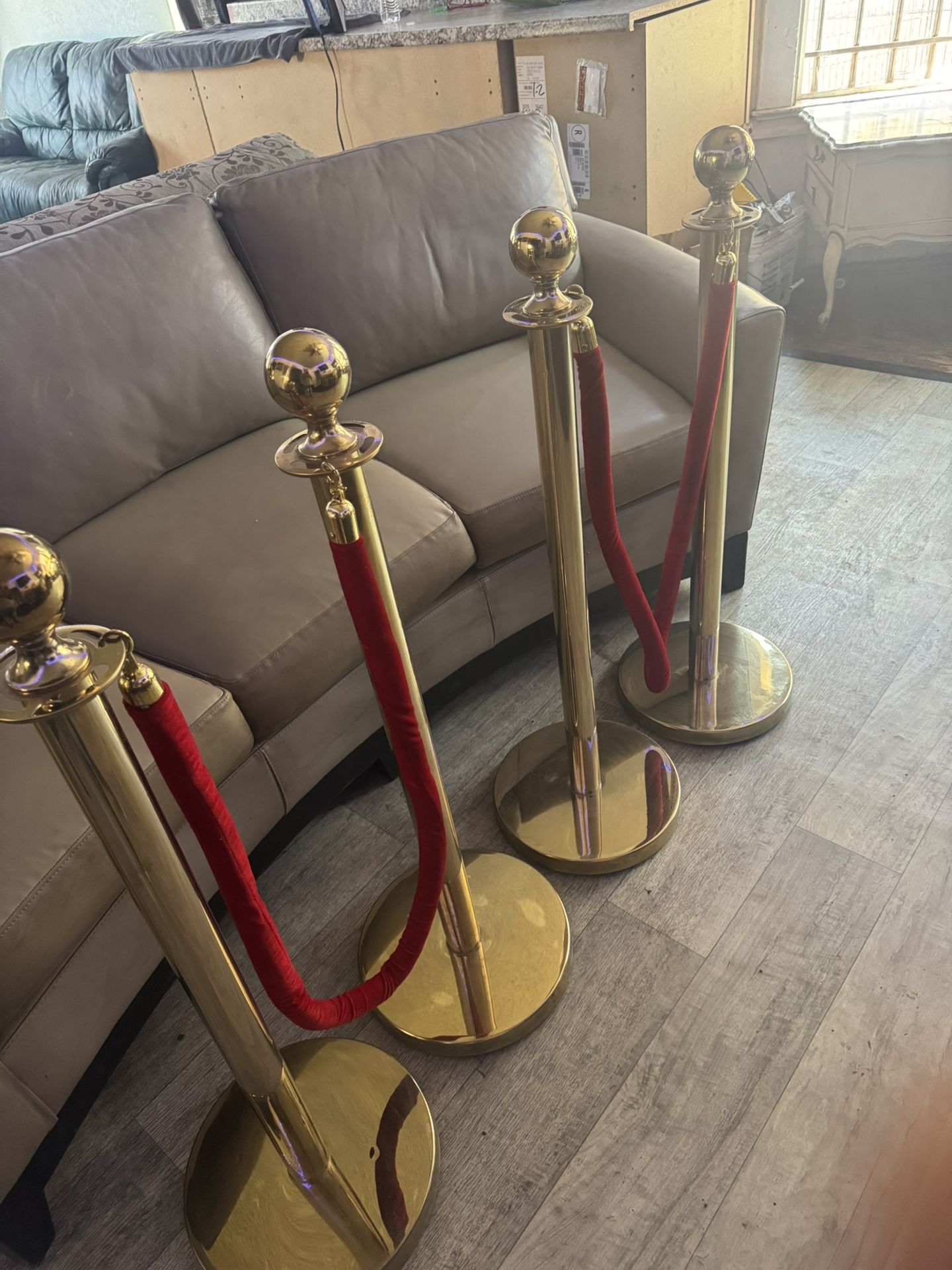 Stanchions Gold